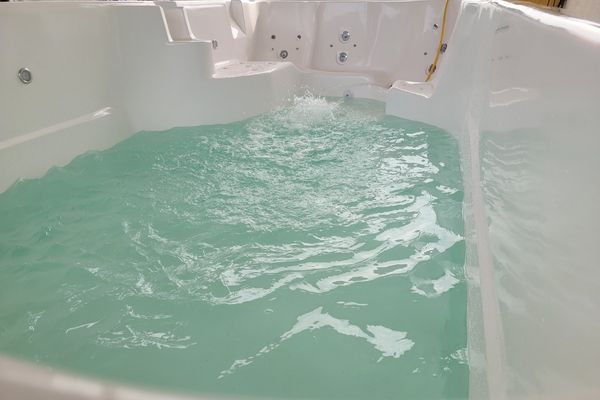 basen hot tub